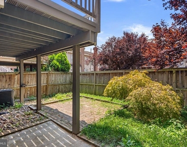 10 Loganwood Court - Photo Thumbnail 38