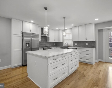 10 Loganwood Court - Photo Thumbnail 10
