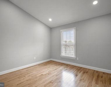 10 Loganwood Court - Photo Thumbnail 25
