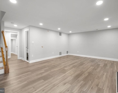 10 Loganwood Court - Photo Thumbnail 30