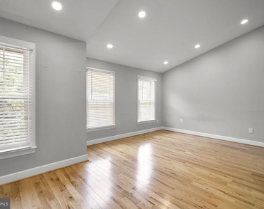 10 Loganwood Court - Photo Thumbnail 17