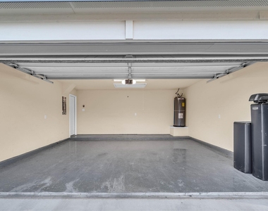 6407 Hercules Ave - Photo Thumbnail 16