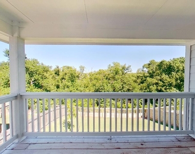 10005 Dalliance Ln - Photo Thumbnail 6