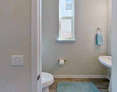 10005 Dalliance Ln - Photo Thumbnail 12