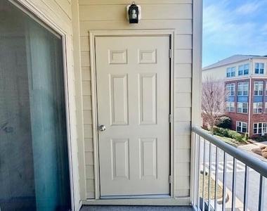 140 Copley Circle - Photo Thumbnail 17