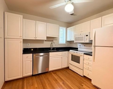 6718 Kenwood Forest Lane - Photo Thumbnail 10