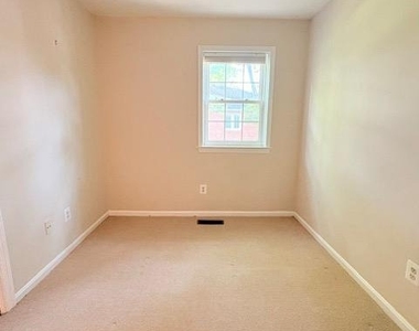 6718 Kenwood Forest Lane - Photo Thumbnail 21
