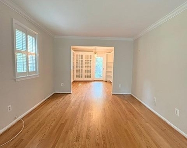 6718 Kenwood Forest Lane - Photo Thumbnail 2
