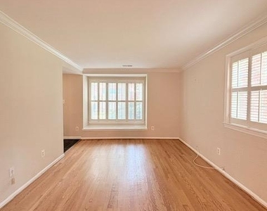 6718 Kenwood Forest Lane - Photo Thumbnail 3