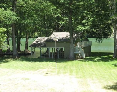 2001 Manana St - Photo Thumbnail 1