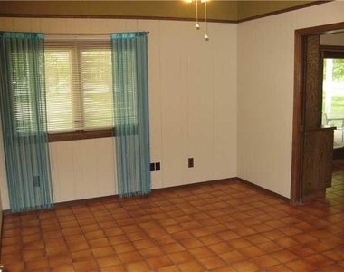 2001 Manana St - Photo Thumbnail 12