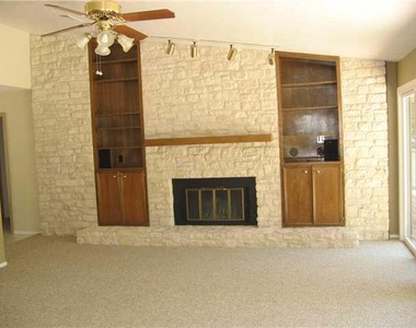 2001 Manana St - Photo Thumbnail 2