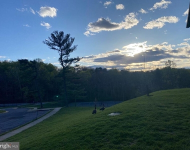 18728 Walkers Choice Road - Photo Thumbnail 9