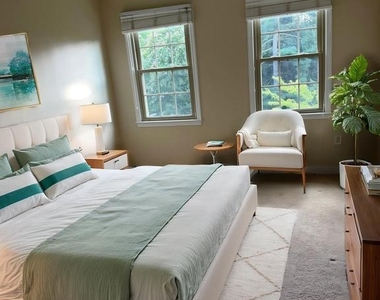 5803 Tudor Lane - Photo Thumbnail 8