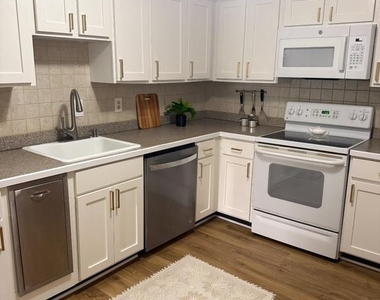 5803 Tudor Lane - Photo Thumbnail 6