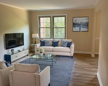 5803 Tudor Lane - Photo Thumbnail 5