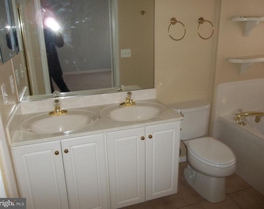 2443 Copper Mountain Terrace - Photo Thumbnail 19