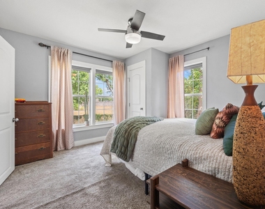 2120 Leander St - Photo Thumbnail 14