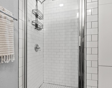 2120 Leander St - Photo Thumbnail 18