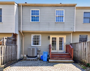 12547 Coral Grove Place - Photo Thumbnail 13