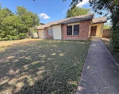 1200 Orchard Park Cir - Photo Thumbnail 1