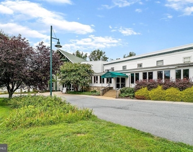 18005 Sunset Lake Court - Photo Thumbnail 41
