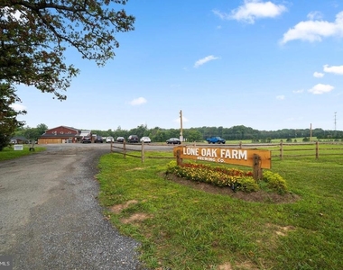 18005 Sunset Lake Court - Photo Thumbnail 45