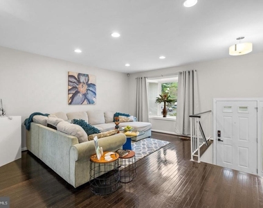 18005 Sunset Lake Court - Photo Thumbnail 3