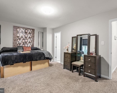 18005 Sunset Lake Court - Photo Thumbnail 18