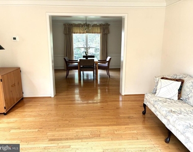 12923 Creamery Hill Drive - Photo Thumbnail 3
