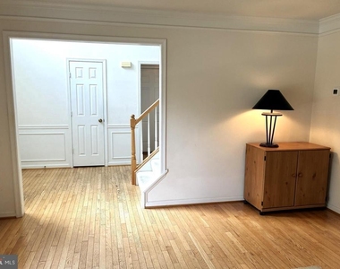 12923 Creamery Hill Drive - Photo Thumbnail 4