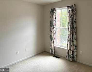 12923 Creamery Hill Drive - Photo Thumbnail 32