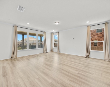 3823 Forino Dr - Photo Thumbnail 10