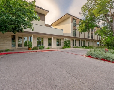 6700 Menchaca Rd Rd - Photo Thumbnail 18