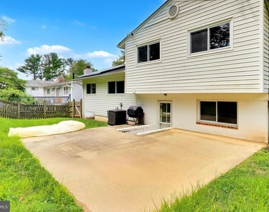 11907 Hunters Lane - Photo Thumbnail 34