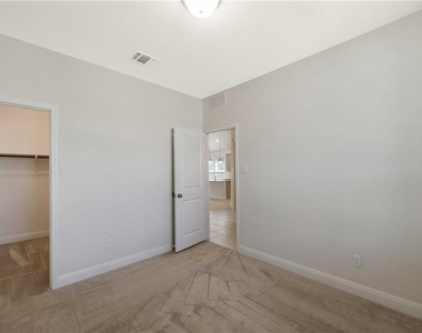 118 Eli Whitney Way - Photo Thumbnail 17