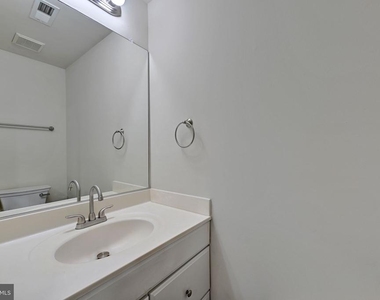14203 Plum Run Way - Photo Thumbnail 10