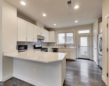 16616 Crabbs Branch Way - Photo Thumbnail 3