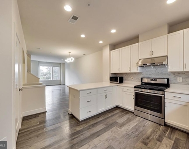 16616 Crabbs Branch Way - Photo Thumbnail 2