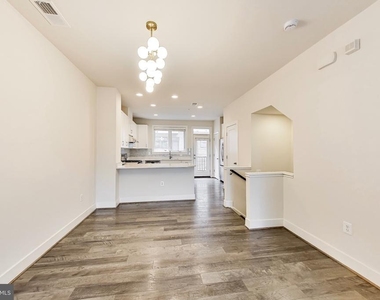 16616 Crabbs Branch Way - Photo Thumbnail 4