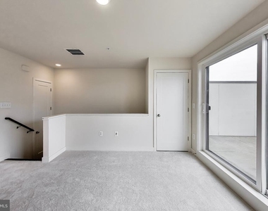 16616 Crabbs Branch Way - Photo Thumbnail 25