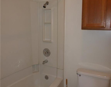 7208 Lilac Ln - Photo Thumbnail 14