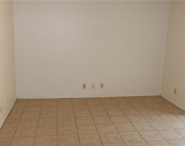 7208 Lilac Ln - Photo Thumbnail 16