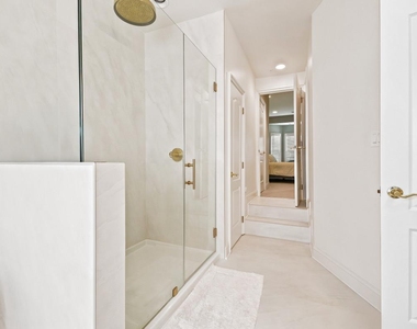 4906 Montgomery Lane - Photo Thumbnail 21