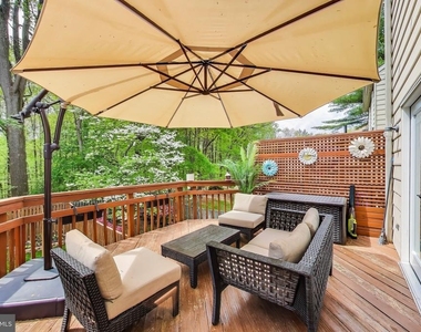 13630 Cedar Creek Lane - Photo Thumbnail 24