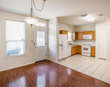 145 Michaelis St - Photo Thumbnail 2