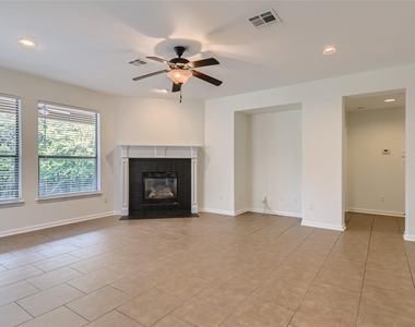 12609 Calistoga Way - Photo Thumbnail 8