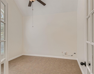 12609 Calistoga Way - Photo Thumbnail 3