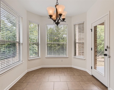 12609 Calistoga Way - Photo Thumbnail 14