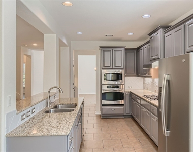 12609 Calistoga Way - Photo Thumbnail 12